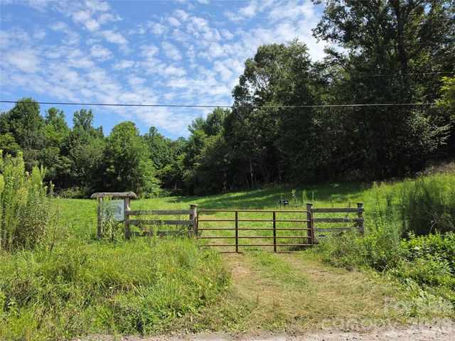 99999 Bob Barnwell Road, Fletcher, NC 28732