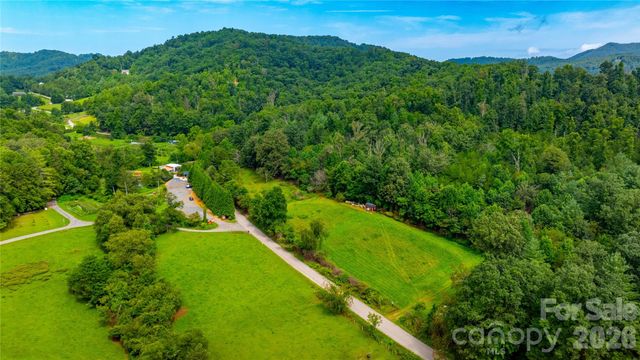 99999 Bob Barnwell Road, Fletcher, NC 28732