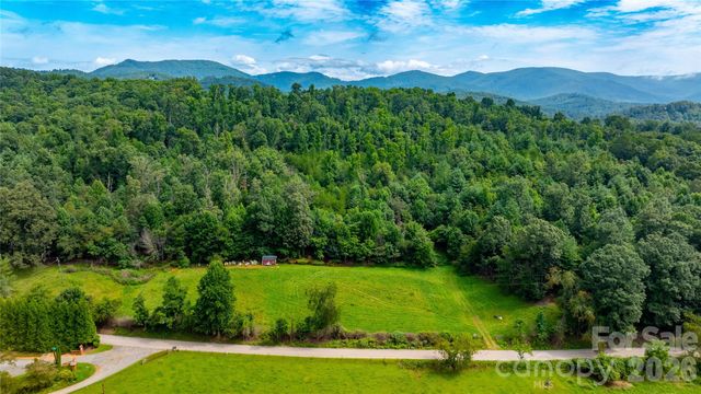 99999 Bob Barnwell Road, Fletcher, NC 28732