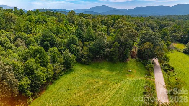 99999 Bob Barnwell Road, Fletcher, NC 28732