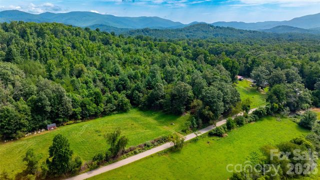 99999 Bob Barnwell Road, Fletcher, NC 28732