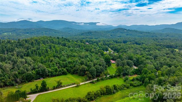 99999 Bob Barnwell Road, Fletcher, NC 28732