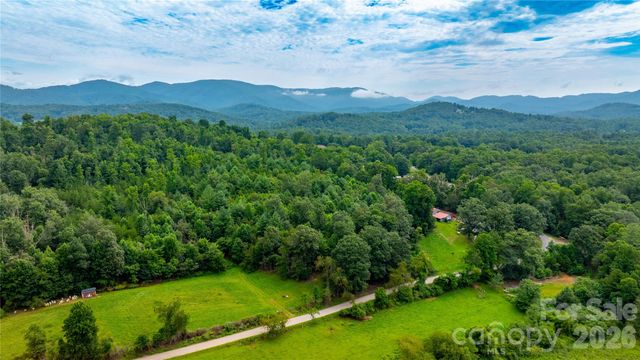 99999 Bob Barnwell Road, Fletcher, NC 28732