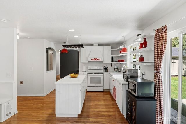 7455 Glacier Ridge Place SE, Port Orchard, WA 98367