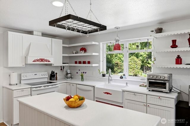 7455 Glacier Ridge Place SE, Port Orchard, WA 98367