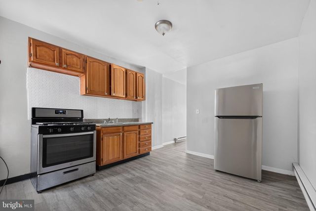 2721 W LEHIGH AVE, Philadelphia, PA 19132