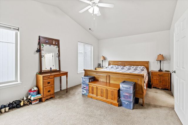 1297 Clearsprings Drive, Medford, OR 97501