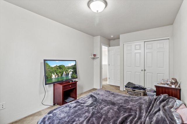 1297 Clearsprings Drive, Medford, OR 97501