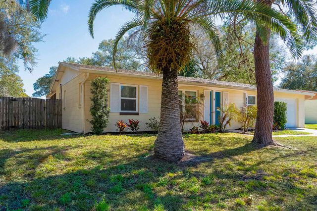 200 Laguna Ct, St Augustine, FL 32086