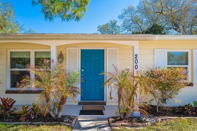 200 Laguna Ct, St Augustine, FL 32086