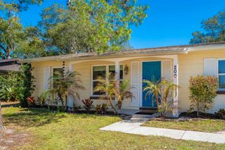 200 Laguna Ct, St Augustine, FL 32086