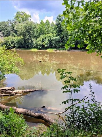 7911 Belton Bridge Road, Lula, GA 30554