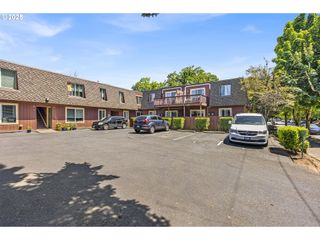 8833 N SYRACUSE St 19, Portland, OR 97203