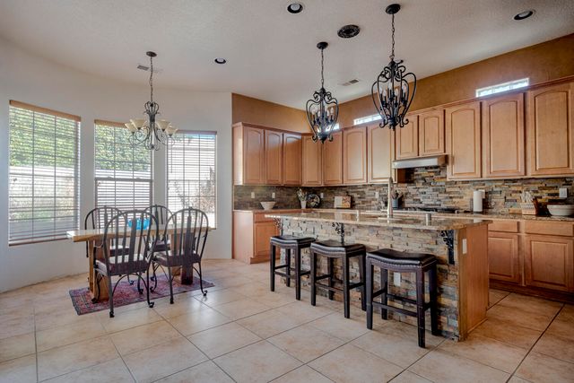 8709 Sandwater Road NW, Albuquerque, NM 87120