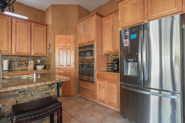 8709 Sandwater Road NW, Albuquerque, NM 87120