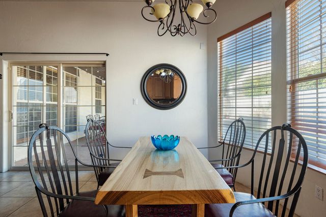 8709 Sandwater Road NW, Albuquerque, NM 87120