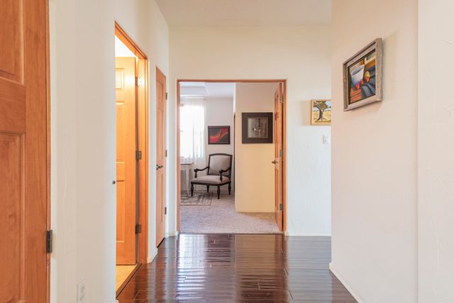 8709 Sandwater Road NW, Albuquerque, NM 87120