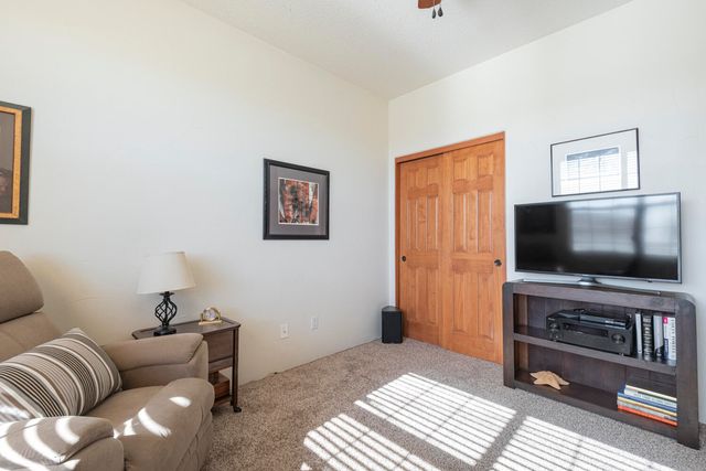 8709 Sandwater Road NW, Albuquerque, NM 87120