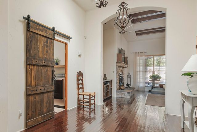 8709 Sandwater Road NW, Albuquerque, NM 87120