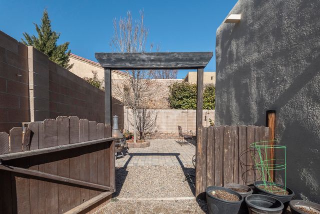 8709 Sandwater Road NW, Albuquerque, NM 87120