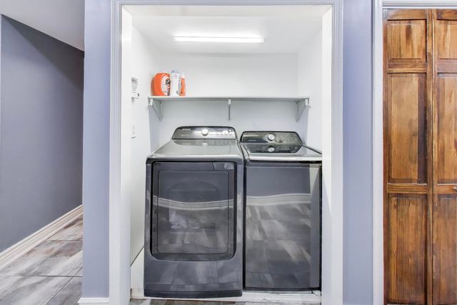 2314 W Farwell Avenue GW, Chicago, IL 60645