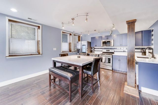 2314 W Farwell Avenue GW, Chicago, IL 60645