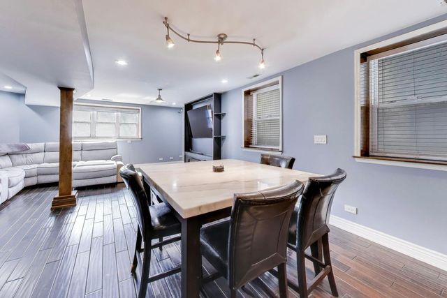 2314 W Farwell Avenue GW, Chicago, IL 60645