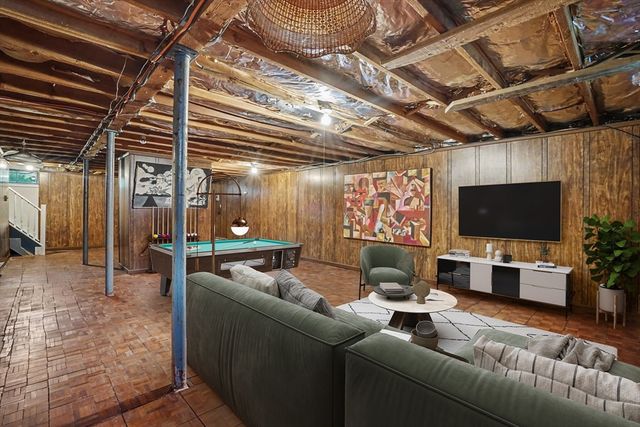 35 Park Forest Rd, Springfield, MA 01118