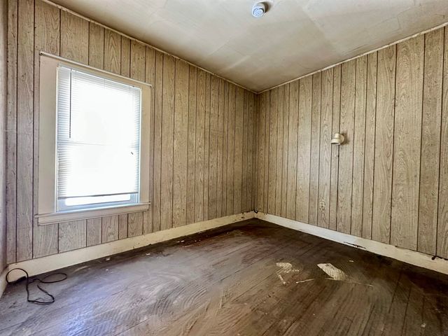 29 Hopkins Street, Rutland City, VT 05701