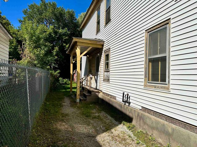 29 Hopkins Street, Rutland City, VT 05701