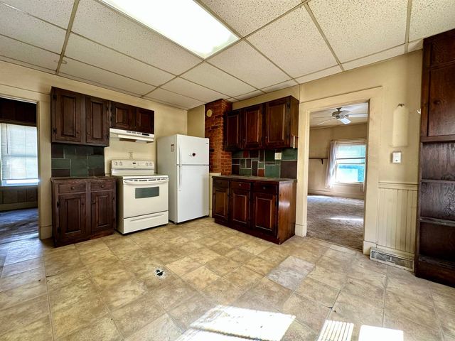 29 Hopkins Street, Rutland City, VT 05701