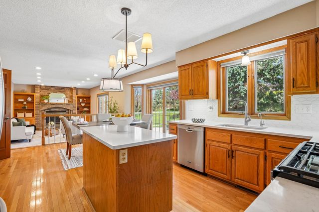 6262 Fernbrook Lane N, Maple Grove, MN 55311