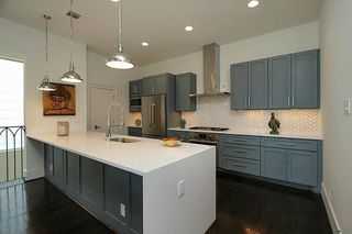 1810 Oakdale Street, Houston, TX 77004