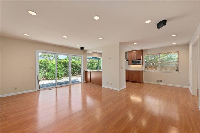 1247 Ironbridge Way, San Jose, CA 95118