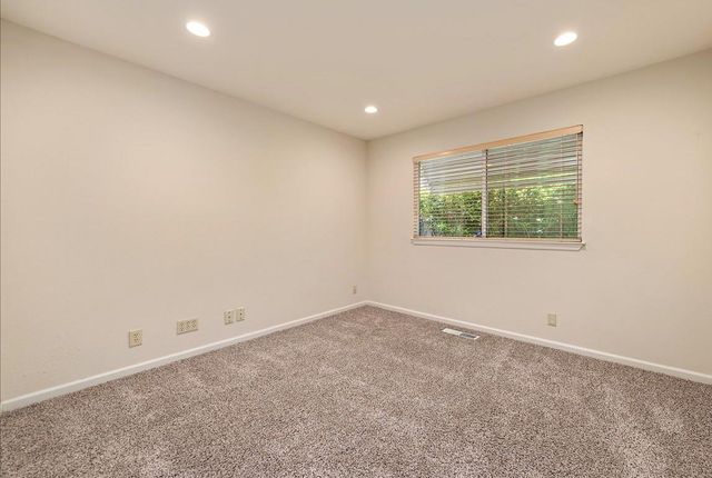 1247 Ironbridge Way, San Jose, CA 95118