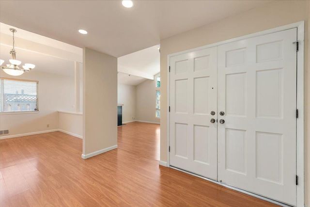 1247 Ironbridge Way, San Jose, CA 95118