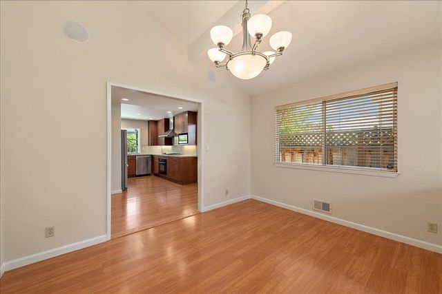 1247 Ironbridge Way, San Jose, CA 95118