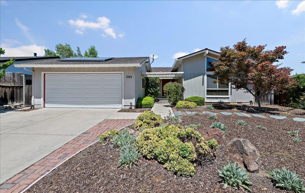 1247 Ironbridge Way, San Jose, CA 95118
