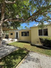 661 NE 51st St NA, Miami, FL 33137