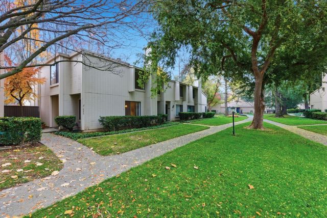 524 Hartnell Pl, Sacramento, CA 95825