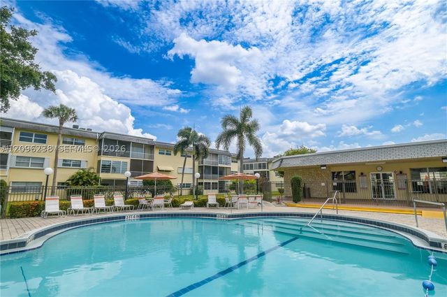 4441 NW 16th St J108, Lauderhill, FL 33313