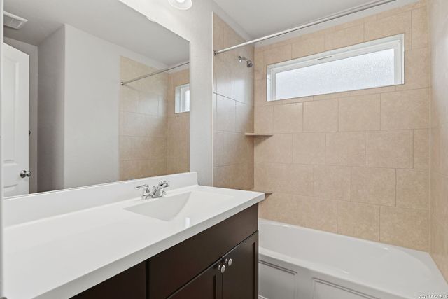 8449 Lamus Wheel, San Antonio, TX 78254