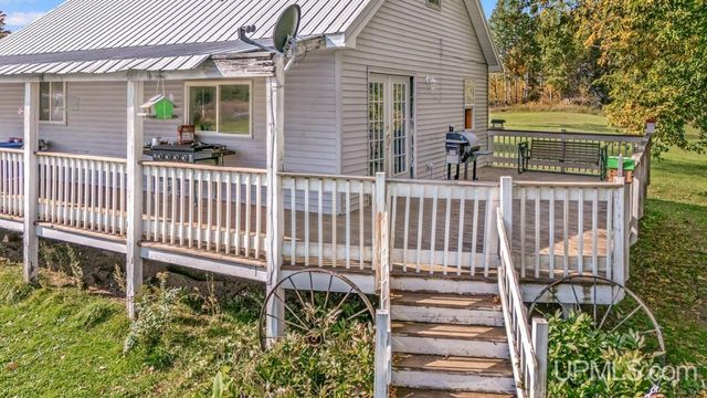 W-633 Fordville Road, Foster City, MI 49834