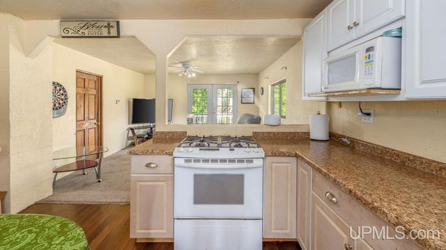 W-633 Fordville Road, Foster City, MI 49834