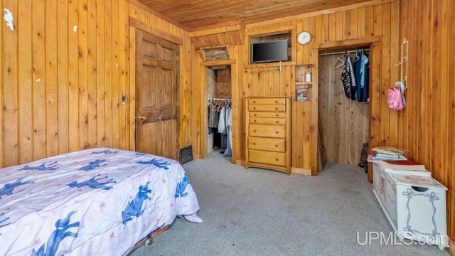 W-633 Fordville Road, Foster City, MI 49834