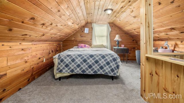 W-633 Fordville Road, Foster City, MI 49834