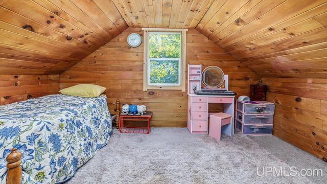 W-633 Fordville Road, Foster City, MI 49834