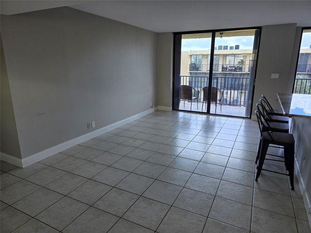 3590 Blue Lake Drive 504, Pompano Beach, FL 33064