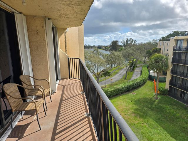 3590 Blue Lake Drive 504, Pompano Beach, FL 33064