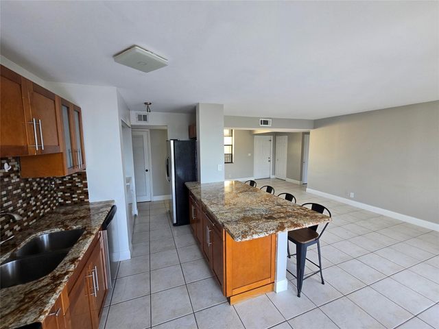 3590 Blue Lake Drive 504, Pompano Beach, FL 33064